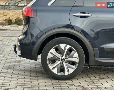 Синій Кіа Niro, об'ємом двигуна 0 л та пробігом 130 тис. км за 18990 $, фото 32 на Automoto.ua