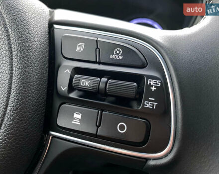Синій Кіа Niro, об'ємом двигуна 0 л та пробігом 138 тис. км за 21200 $, фото 10 на Automoto.ua