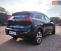 Синій Кіа Niro, об'ємом двигуна 0 л та пробігом 120 тис. км за 19890 $, фото 4 на Automoto.ua