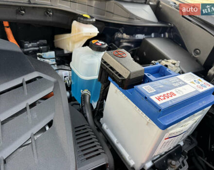 Синий Киа Niro, объемом двигателя 0 л и пробегом 156 тыс. км за 18900 $, фото 21 на Automoto.ua