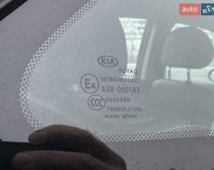 Синій Кіа Niro, об'ємом двигуна 0 л та пробігом 133 тис. км за 18900 $, фото 64 на Automoto.ua