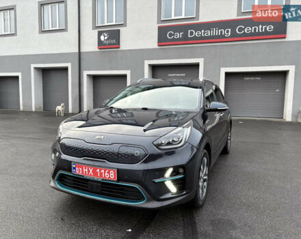 Синий Киа Niro, объемом двигателя 0 л и пробегом 101 тыс. км за 19900 $, фото 1 на Automoto.ua