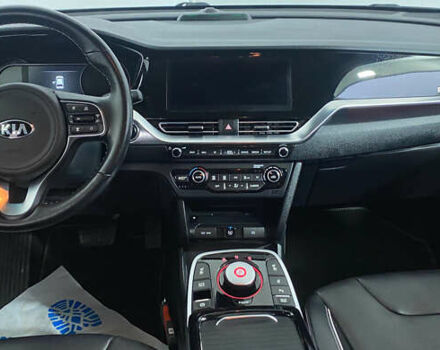 Синій Кіа Niro, об'ємом двигуна 0 л та пробігом 101 тис. км за 20950 $, фото 21 на Automoto.ua