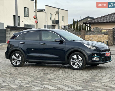 Синій Кіа Niro, об'ємом двигуна 0 л та пробігом 130 тис. км за 18990 $, фото 5 на Automoto.ua