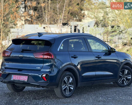 Синій Кіа Niro, об'ємом двигуна 1.58 л та пробігом 76 тис. км за 21300 $, фото 5 на Automoto.ua