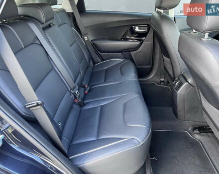 Синий Киа Niro, объемом двигателя 0 л и пробегом 126 тыс. км за 18548 $, фото 33 на Automoto.ua