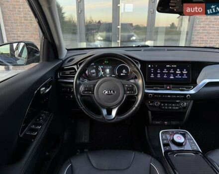 Синий Киа Niro, объемом двигателя 0 л и пробегом 90 тыс. км за 20800 $, фото 44 на Automoto.ua