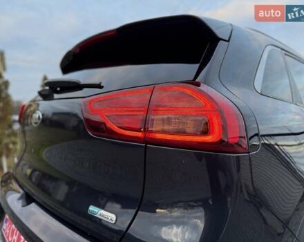 Синій Кіа Niro, об'ємом двигуна 0 л та пробігом 81 тис. км за 19350 $, фото 42 на Automoto.ua