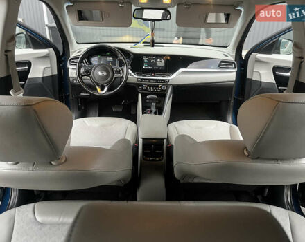 Синий Киа Niro, объемом двигателя 1.58 л и пробегом 58 тыс. км за 24500 $, фото 16 на Automoto.ua