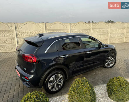 Синий Киа Niro, объемом двигателя 0 л и пробегом 156 тыс. км за 18900 $, фото 12 на Automoto.ua