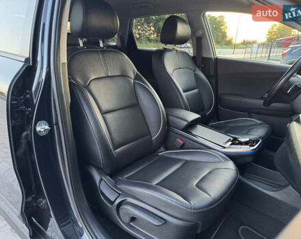 Синий Киа Niro, объемом двигателя 0 л и пробегом 130 тыс. км за 18900 $, фото 66 на Automoto.ua