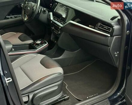 Синий Киа Niro, объемом двигателя 0 л и пробегом 90 тыс. км за 18427 $, фото 24 на Automoto.ua