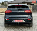 Синій Кіа Niro, об'ємом двигуна 0 л та пробігом 130 тис. км за 18990 $, фото 10 на Automoto.ua