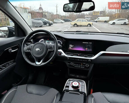 Синий Киа Niro, объемом двигателя 0 л и пробегом 125 тыс. км за 19600 $, фото 43 на Automoto.ua
