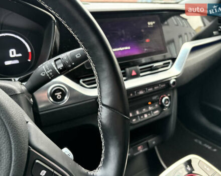 Синий Киа Niro, объемом двигателя 0 л и пробегом 101 тыс. км за 19900 $, фото 52 на Automoto.ua