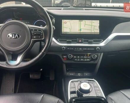 Синий Киа Niro, объемом двигателя 0 л и пробегом 173 тыс. км за 18700 $, фото 10 на Automoto.ua