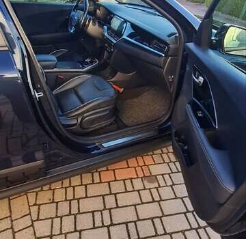 Синий Киа Niro, объемом двигателя 0 л и пробегом 148 тыс. км за 19300 $, фото 31 на Automoto.ua