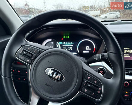 Синий Киа Niro, объемом двигателя 0 л и пробегом 125 тыс. км за 19600 $, фото 49 на Automoto.ua