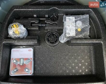 Синій Кіа Niro, об'ємом двигуна 0 л та пробігом 75 тис. км за 23900 $, фото 62 на Automoto.ua