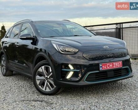 Синій Кіа Niro, об'ємом двигуна 0 л та пробігом 81 тис. км за 19350 $, фото 6 на Automoto.ua