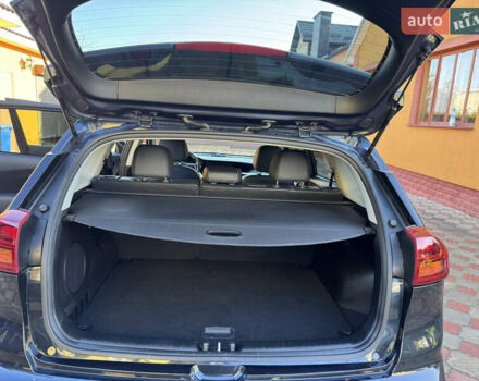 Синій Кіа Niro, об'ємом двигуна 0 л та пробігом 170 тис. км за 17999 $, фото 15 на Automoto.ua