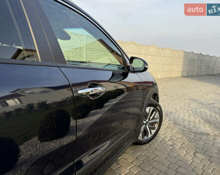 Синий Киа Niro, объемом двигателя 0 л и пробегом 156 тыс. км за 18900 $, фото 8 на Automoto.ua