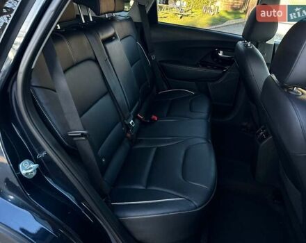 Синий Киа Niro, объемом двигателя 0 л и пробегом 115 тыс. км за 18700 $, фото 18 на Automoto.ua