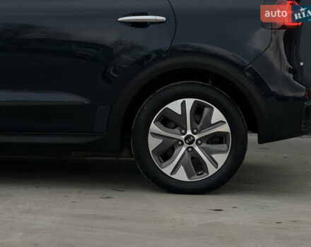 Синий Киа Niro, объемом двигателя 0 л и пробегом 135 тыс. км за 18999 $, фото 21 на Automoto.ua