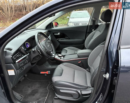 Синий Киа Niro, объемом двигателя 0 л и пробегом 125 тыс. км за 19600 $, фото 24 на Automoto.ua