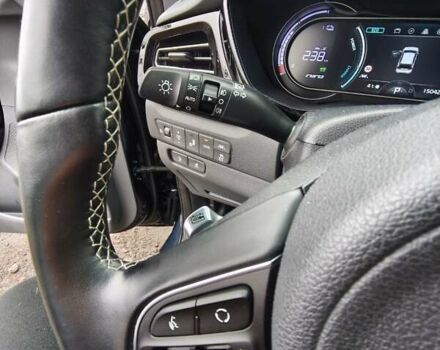 Синій Кіа Niro, об'ємом двигуна 0 л та пробігом 150 тис. км за 18000 $, фото 24 на Automoto.ua