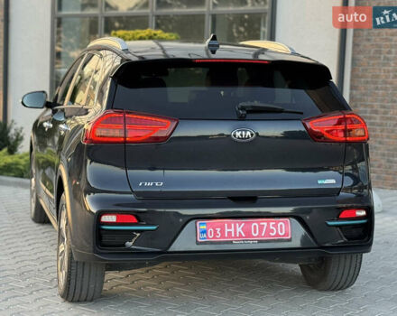 Синий Киа Niro, объемом двигателя 0 л и пробегом 130 тыс. км за 18900 $, фото 29 на Automoto.ua