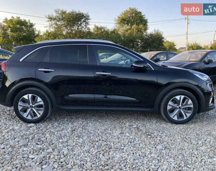 Синій Кіа Niro, об'ємом двигуна 0 л та пробігом 106 тис. км за 21900 $, фото 24 на Automoto.ua