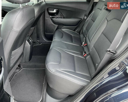 Синий Киа Niro, объемом двигателя 0 л и пробегом 126 тыс. км за 18548 $, фото 31 на Automoto.ua