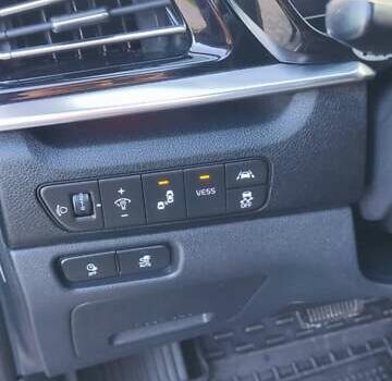 Киа Niro 2020 в Городке на Automoto.ua Синий Киа Niro, объемом двигателя 0 л и пробегом 135 тыс. км за 19856 $, фото 45 на Automoto.ua