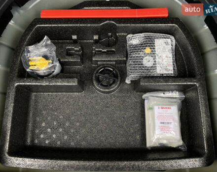 Синий Киа Niro, объемом двигателя 0 л и пробегом 119 тыс. км за 20800 $, фото 88 на Automoto.ua