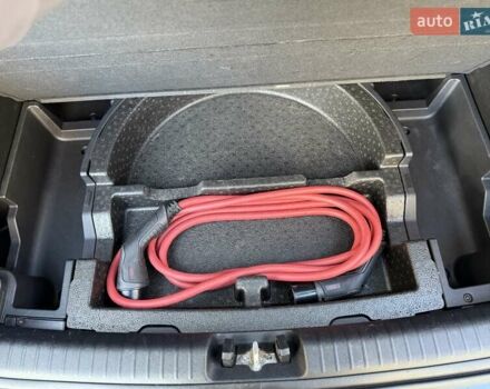 Синий Киа Niro, объемом двигателя 0 л и пробегом 78 тыс. км за 20950 $, фото 115 на Automoto.ua