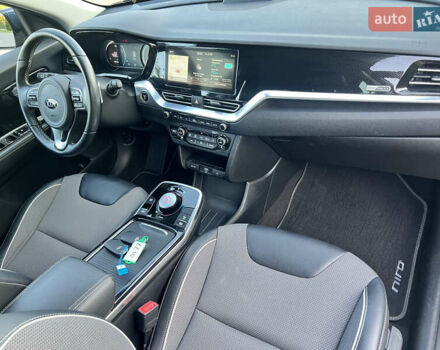 Синій Кіа Niro, об'ємом двигуна 0 л та пробігом 112 тис. км за 19500 $, фото 42 на Automoto.ua