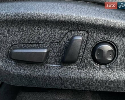 Синій Кіа Niro, об'ємом двигуна 0 л та пробігом 106 тис. км за 21900 $, фото 11 на Automoto.ua