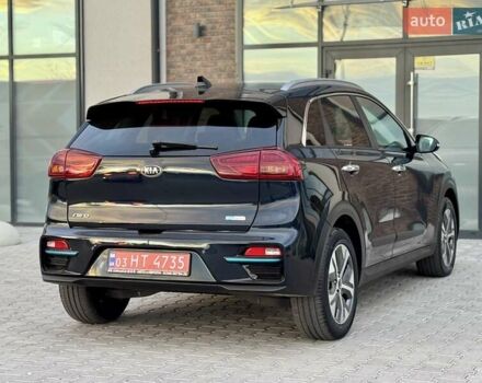 Синий Киа Niro, объемом двигателя 0 л и пробегом 90 тыс. км за 19999 $, фото 18 на Automoto.ua