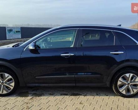 Синий Киа Niro, объемом двигателя 0 л и пробегом 104 тыс. км за 20800 $, фото 2 на Automoto.ua