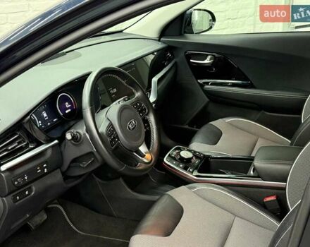 Синий Киа Niro, объемом двигателя 0 л и пробегом 90 тыс. км за 18427 $, фото 15 на Automoto.ua