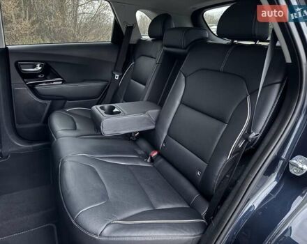 Синий Киа Niro, объемом двигателя 0 л и пробегом 95 тыс. км за 20500 $, фото 64 на Automoto.ua