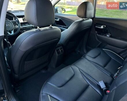 Синий Киа Niro, объемом двигателя 0 л и пробегом 115 тыс. км за 18700 $, фото 14 на Automoto.ua