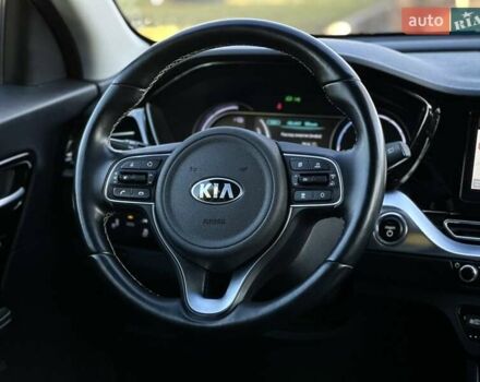 Синий Киа Niro, объемом двигателя 0 л и пробегом 115 тыс. км за 18700 $, фото 13 на Automoto.ua