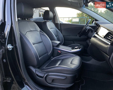 Синій Кіа Niro, об'ємом двигуна 0 л та пробігом 106 тис. км за 21900 $, фото 103 на Automoto.ua