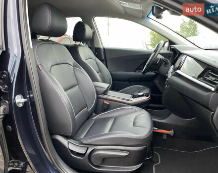 Синій Кіа Niro, об'ємом двигуна 0 л та пробігом 138 тис. км за 21200 $, фото 103 на Automoto.ua