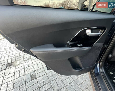 Синий Киа Niro, объемом двигателя 0 л и пробегом 92 тыс. км за 18799 $, фото 44 на Automoto.ua