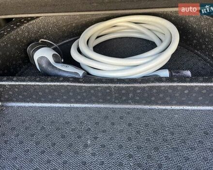 Синій Кіа Niro, об'ємом двигуна 0 л та пробігом 84 тис. км за 18500 $, фото 29 на Automoto.ua