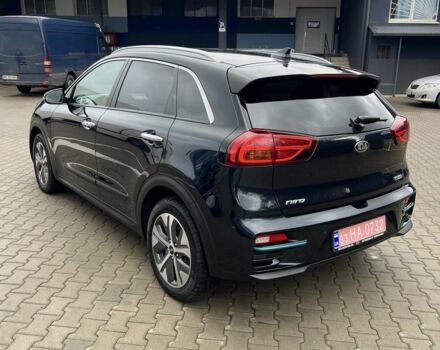 Киа Niro 2020 в Ровно на Automoto.ua Синий Киа Niro, объемом двигателя 0 л и пробегом 143 тыс. км за 18250 $, фото 1 на Automoto.ua