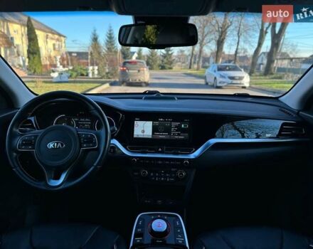 Синий Киа Niro, объемом двигателя 0 л и пробегом 115 тыс. км за 18700 $, фото 17 на Automoto.ua
